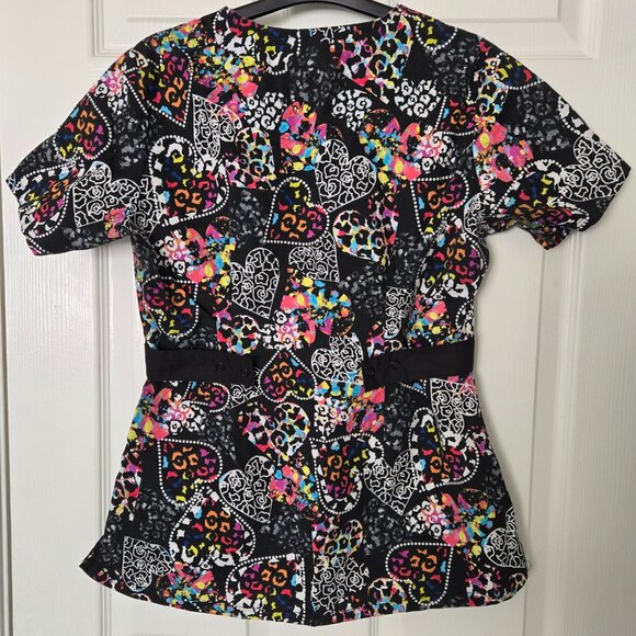 Butter- Soft Stretch Colorful Leopard Scrub top SMALL - Picture 5 of 6